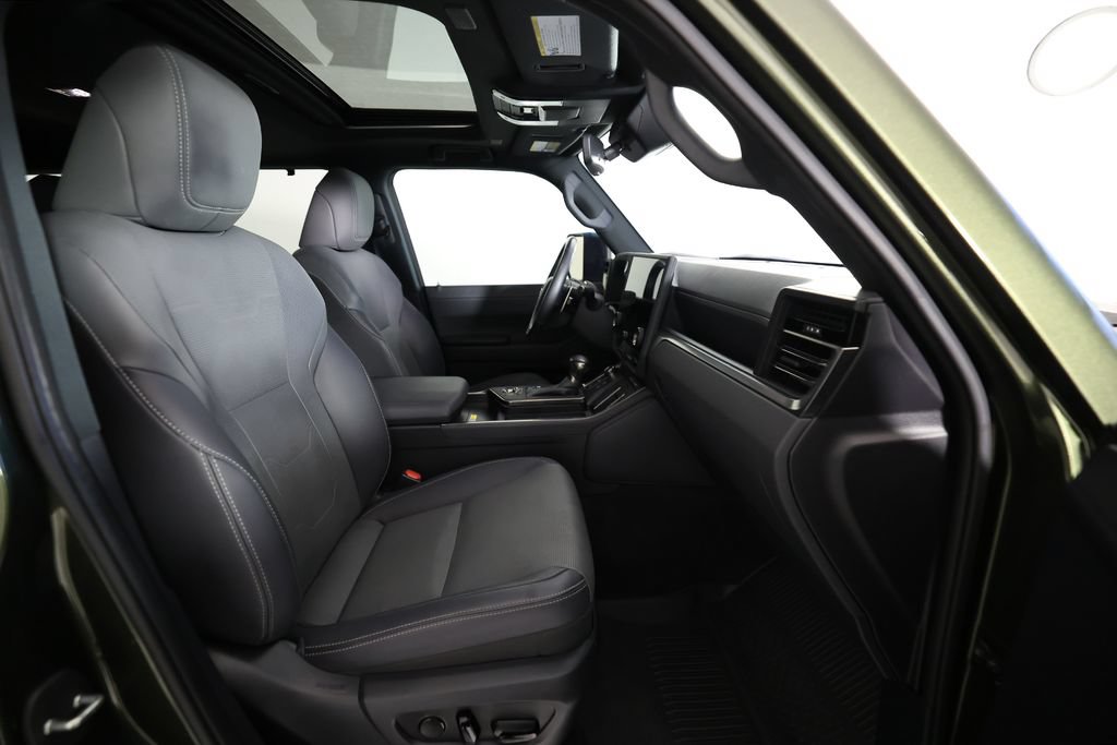 Used 2024 Lexus GX 550 w/ Accessory Package (2T) AWD/4WD image 10