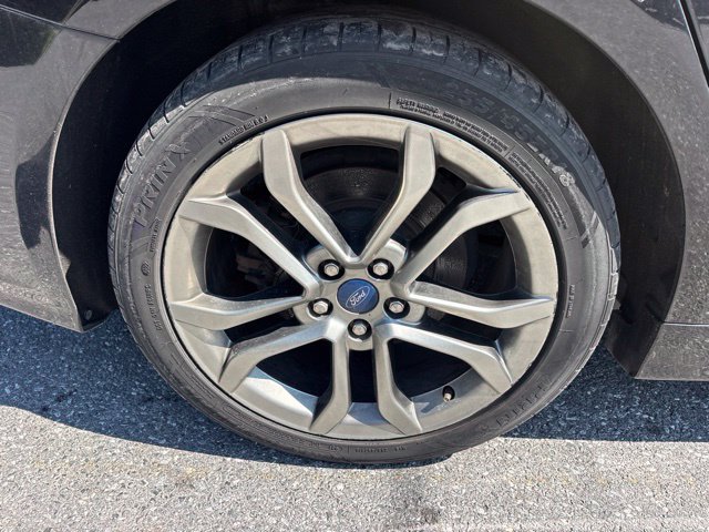 Used 2020 Ford Fusion Titanium FWD image 22
