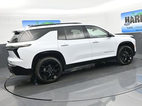 New 2026 Chevrolet Traverse RS w/ LPO, Floor Liner Package image 6