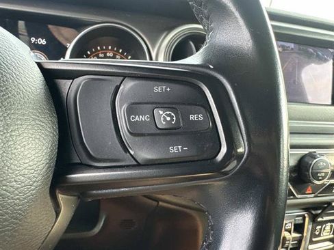 Used 2018 Jeep Wrangler Unlimited Sport S AWD/4WD image 17