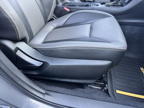 Used 2021 Subaru Crosstrek 2.5i Sport w/ Moonroof Package image 23