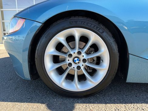 Used 2003 BMW Z4 2.5i image 24