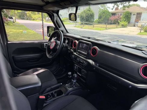 Used 2022 Jeep Wrangler Unlimited Sport AWD/4WD image 11