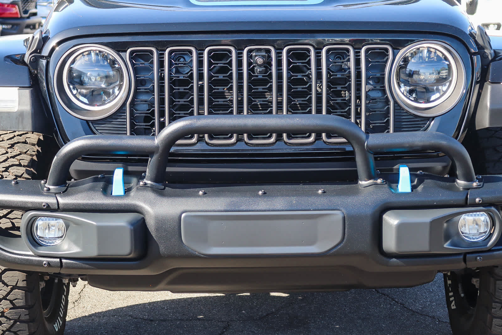 Used 2023 Jeep Wrangler Unlimited Rubicon 4xe AWD/4WD image 9