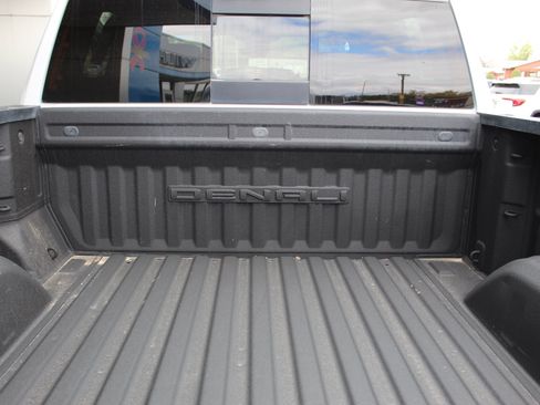 Used 2023 GMC Sierra 1500 Denali w/ Denali Reserve Package AWD/4WD image 14