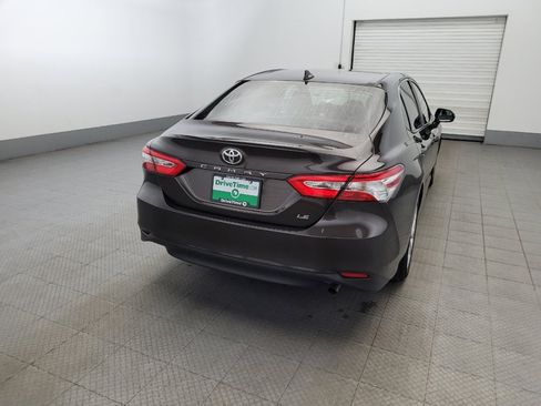 Used 2019 Toyota Camry LE image 7