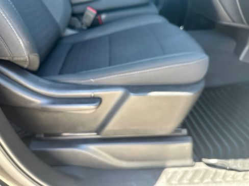 Used 2022 Chevrolet Silverado 1500 Custom Trail Boss AWD/4WD image 26
