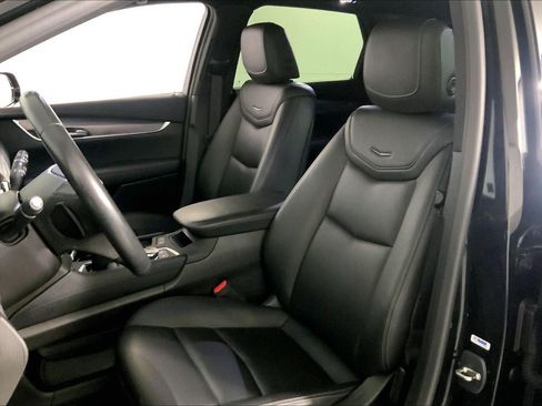Used 2023 Cadillac XT5 Luxury FWD image 22