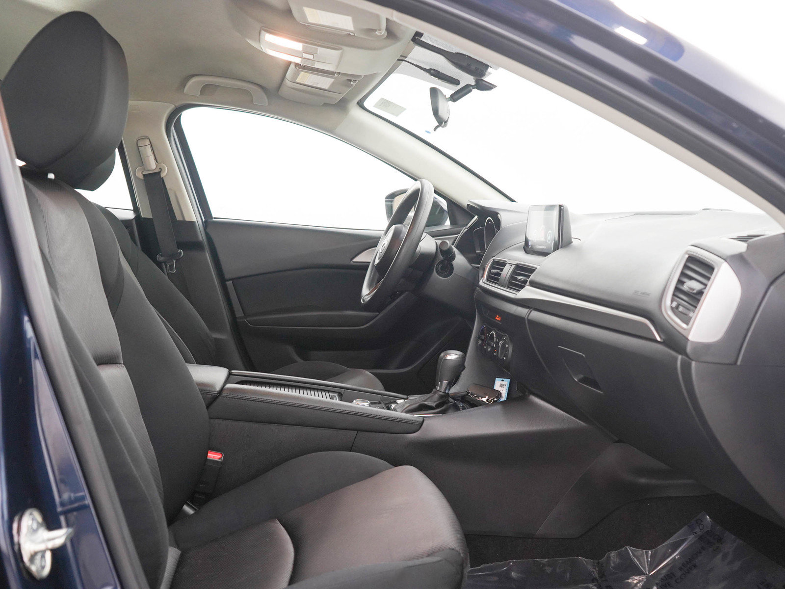 Used 2017 MAZDA MAZDA3 Sport FWD image 11
