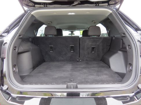 Used 2023 Chevrolet Equinox LT image 14