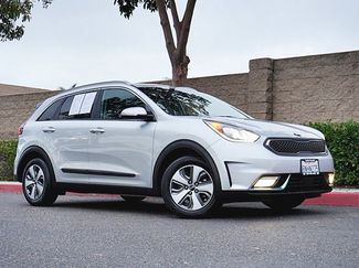Used 2019 Kia Niro EX video 2