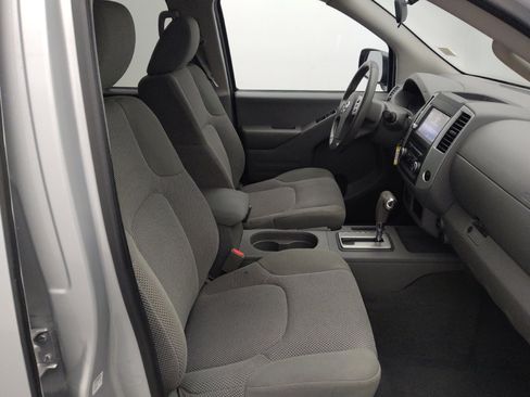 Used 2019 Nissan Frontier SV RWD image 21