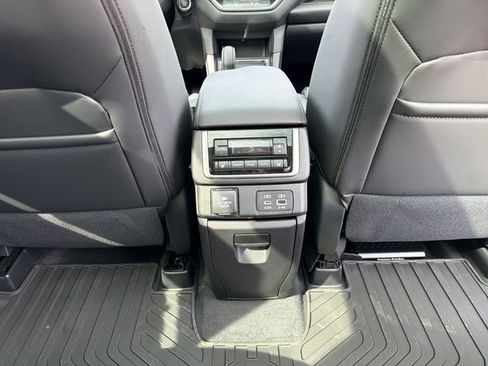 New 2026 Subaru Ascent Bronze Edition image 24