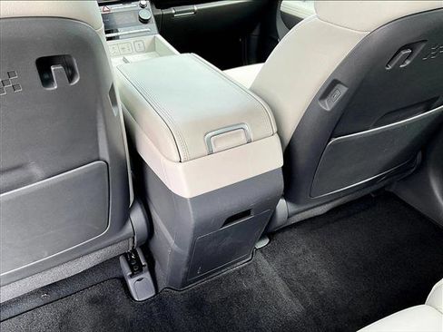 Used 2024 Hyundai Santa Fe Limited image 22
