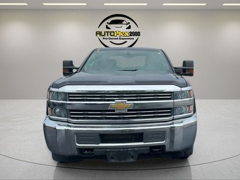 Used 2017 Chevrolet Silverado 2500 W/T w/ WT Fleet Convenience Package AWD/4WD image 2