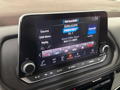 Used 2023 Nissan Rogue SV FWD image 23