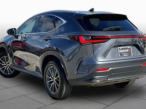 Used 2025 Lexus NX 250 FWD w/ Towing Package (2000 Lbs) image 12