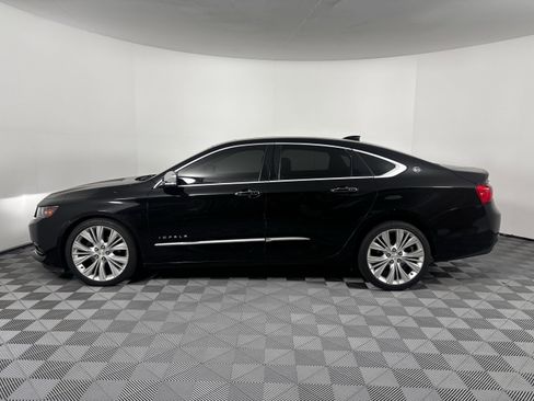 Used 2017 Chevrolet Impala Premier w/ Enhanced Convenience Package image 17