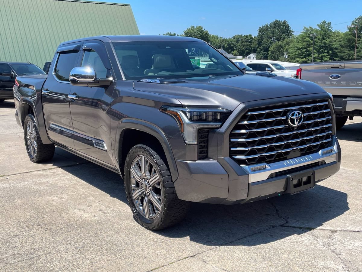 Used 2023 Toyota Tundra Capstone AWD/4WD image 2