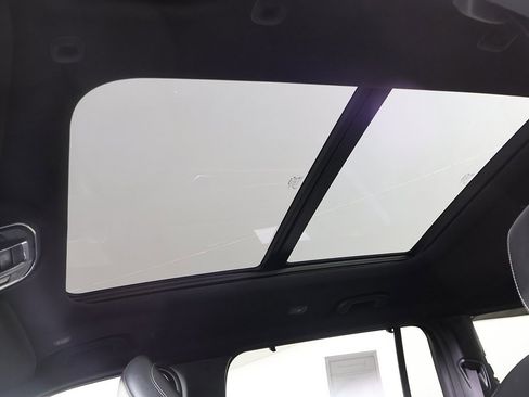 Used 2024 Jeep Grand Cherokee L Limited w/ Luxury Tech Group II image 24