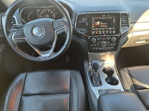 Used 2022 Jeep Grand Cherokee Limited image 22