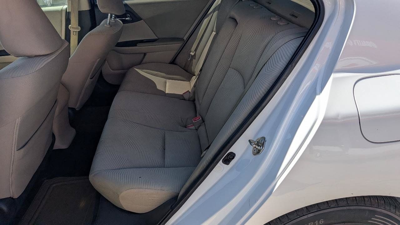 Used 2016 Honda Accord LX image 10