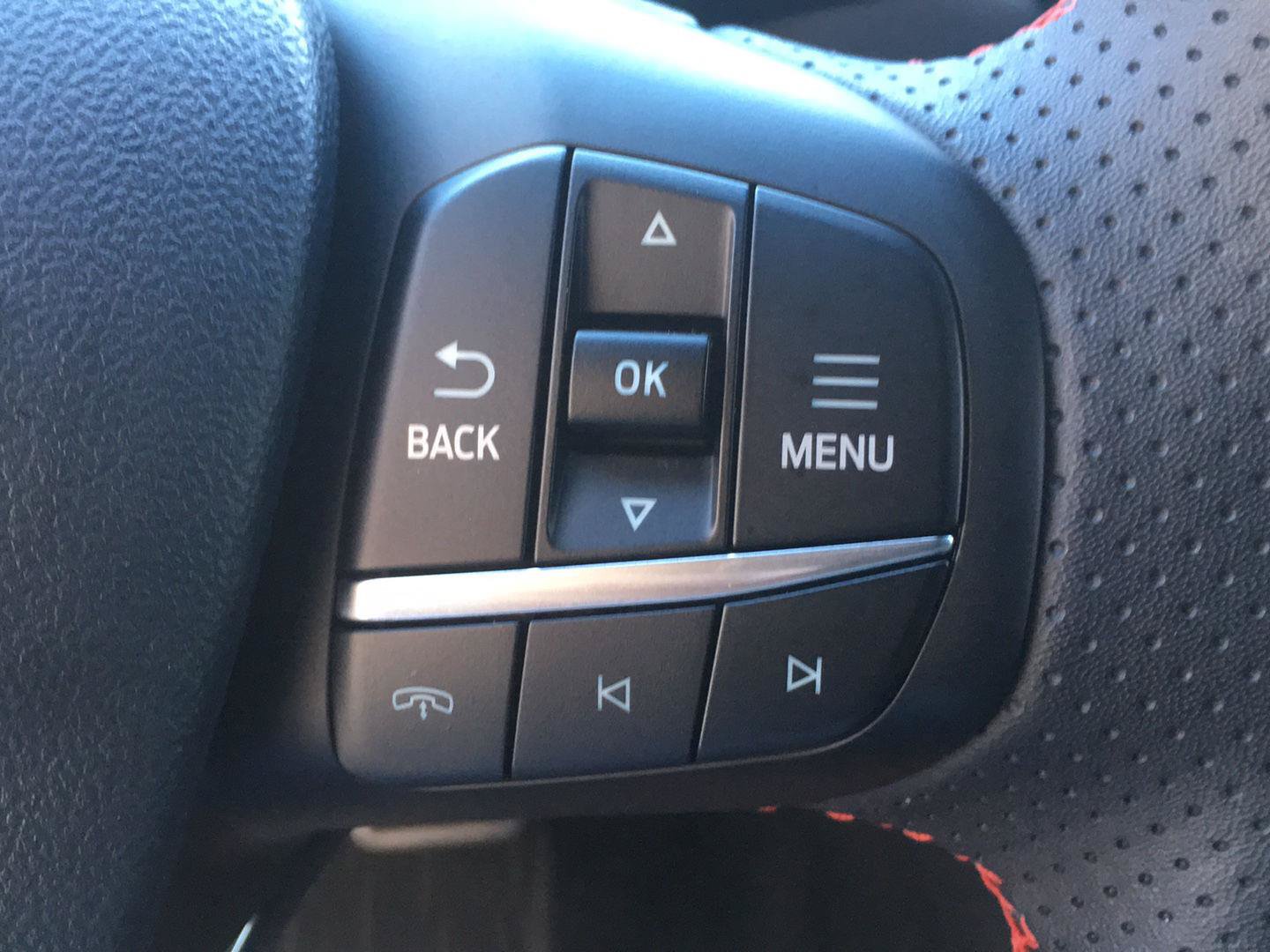 Used 2024 Ford Escape ST-Line w/ Tech Pack #1 AWD/4WD image 18