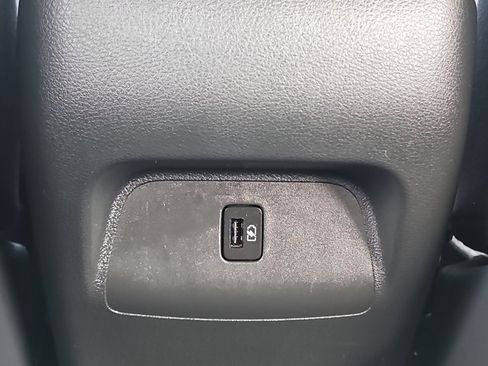 Used 2025 Nissan Sentra SV FWD image 17