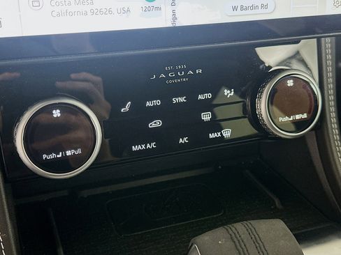 Used 2025 Jaguar F-PACE R-Dynamic S image 24