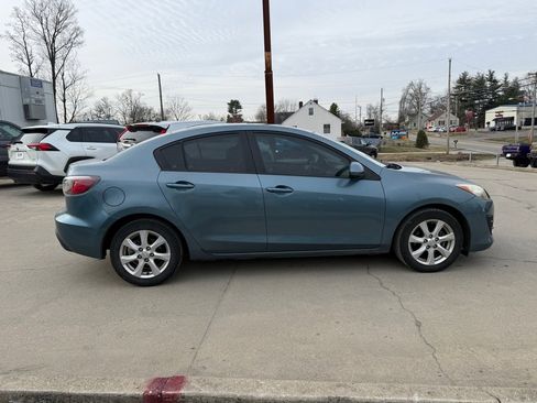 Used 2010 MAZDA MAZDA3 i Touring image 4