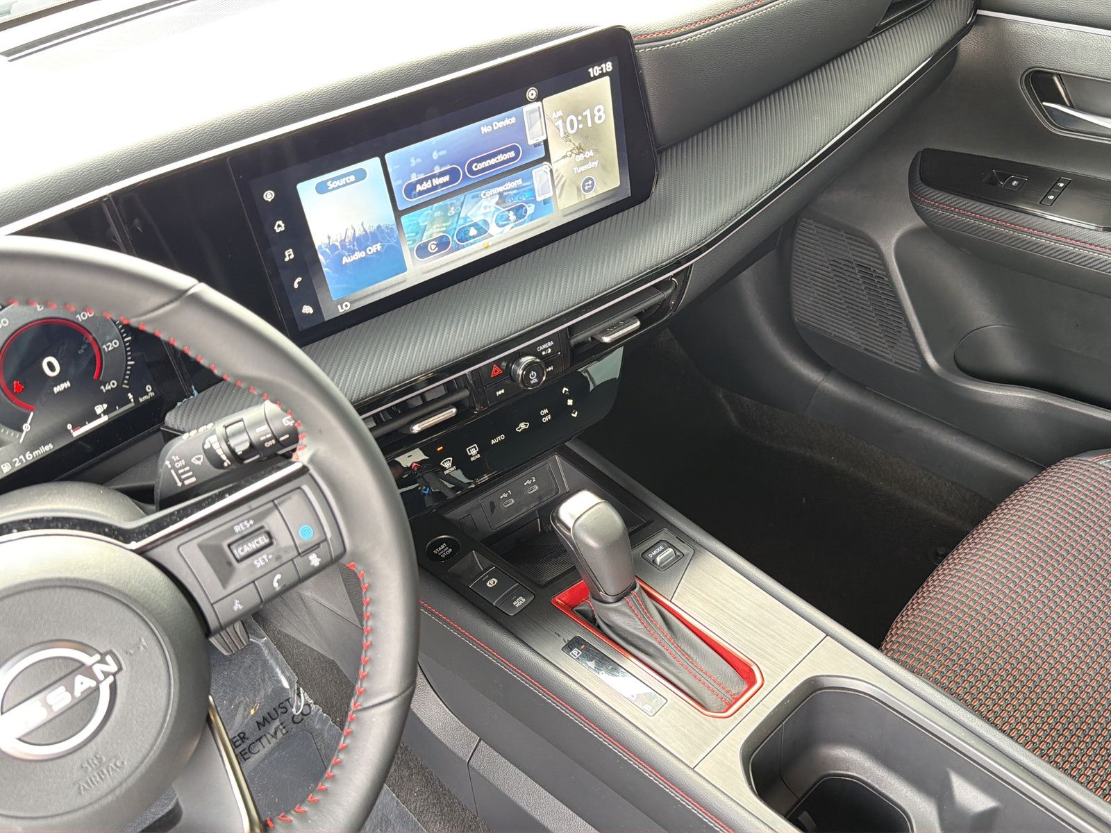 Certified 2025 Nissan Kicks SR FWD image 21
