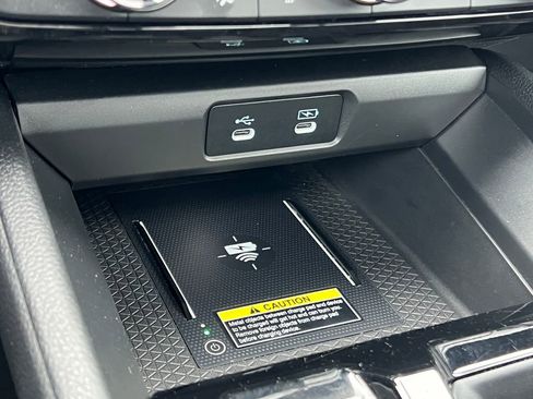 Used 2025 Honda Accord Sport image 29