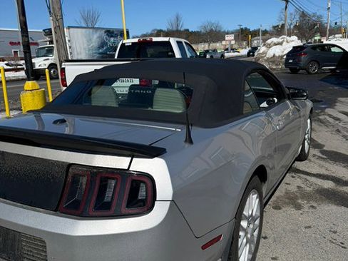 Used 2013 Ford Mustang Premium image 6