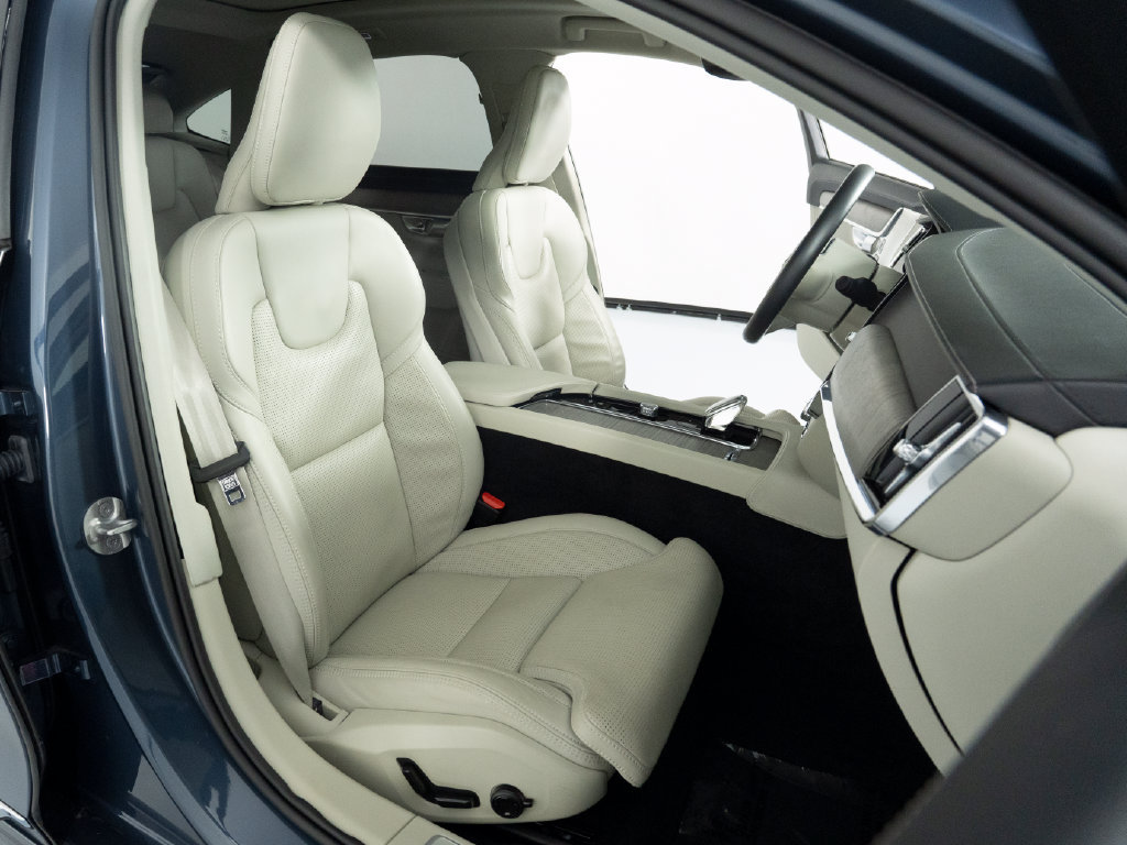 Used 2023 Volvo S90 B6 Ultimate w/ Lounge Package AWD/4WD image 38