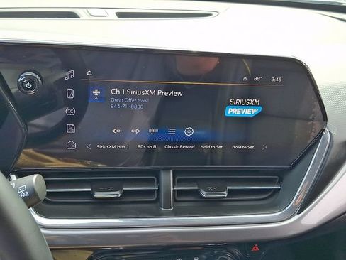 Certified 2025 Chevrolet Trax ACTIV w/ Driver Confidence Package FWD image 17