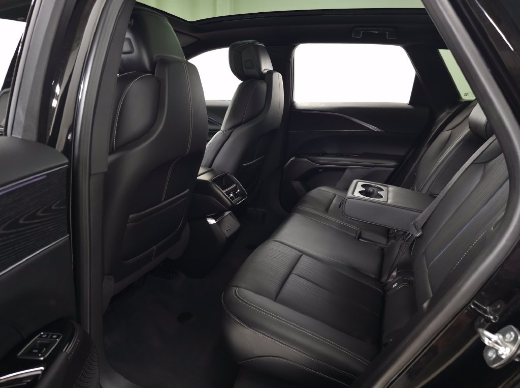Certified 2024 Cadillac Lyriq Sport w/ LPO, Floor Liner Package AWD/4WD image 39