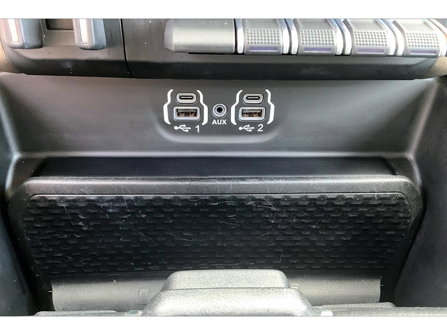 Used 2020 RAM 1500 Laramie AWD/4WD image 32