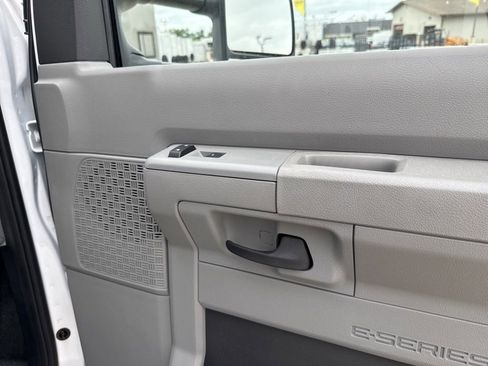 New 2025 Ford E-450 and Econoline 450 Super Duty w/ Power Equipment Group image 36
