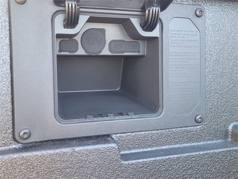 Used 2024 Toyota Tacoma Limited image 16