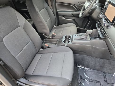 Used 2023 Chevrolet Colorado W/T RWD image 14