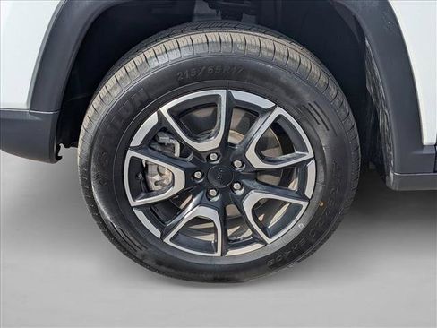 Used 2024 Jeep Compass Trailhawk AWD/4WD image 30