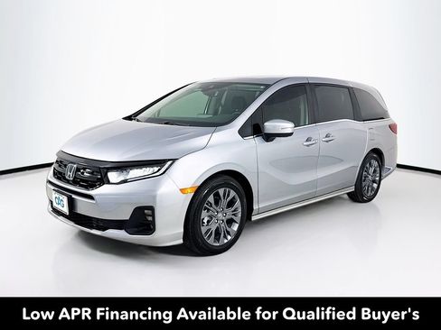 Used 2026 Honda Odyssey Touring image 3