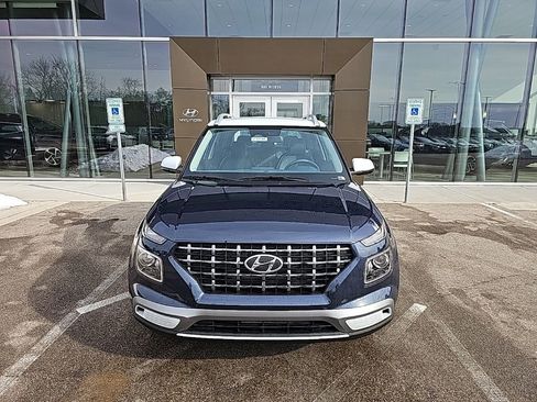 New 2026 Hyundai Venue SEL FWD image 8