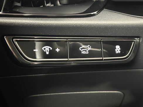 Used 2025 Kia Niro Wind w/ Wind Preserve Package FWD image 35