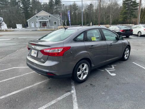 Used 2014 Ford Focus SE image 12