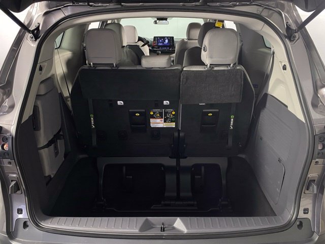 Used 2022 Toyota Sienna LE FWD image 26