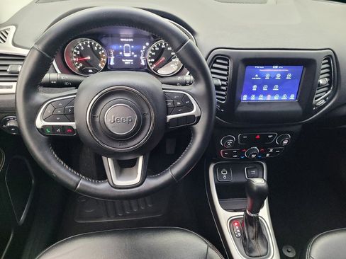 Used 2017 Jeep Compass Latitude w/ Popular Equipment Group image 22