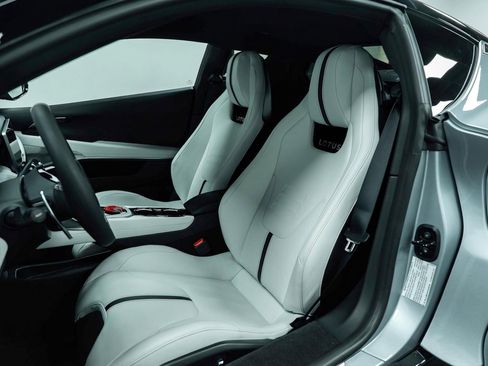 New 2026 Lotus Emira SE image 7