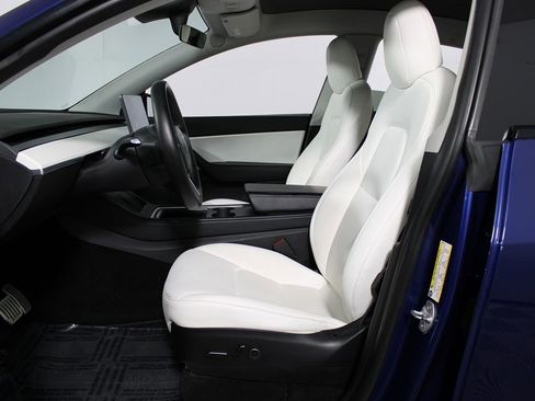Used 2021 Tesla Model Y Performance AWD/4WD image 9