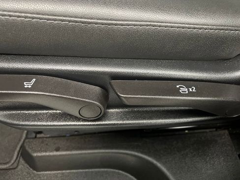 Used 2025 Chevrolet Tahoe LT image 14